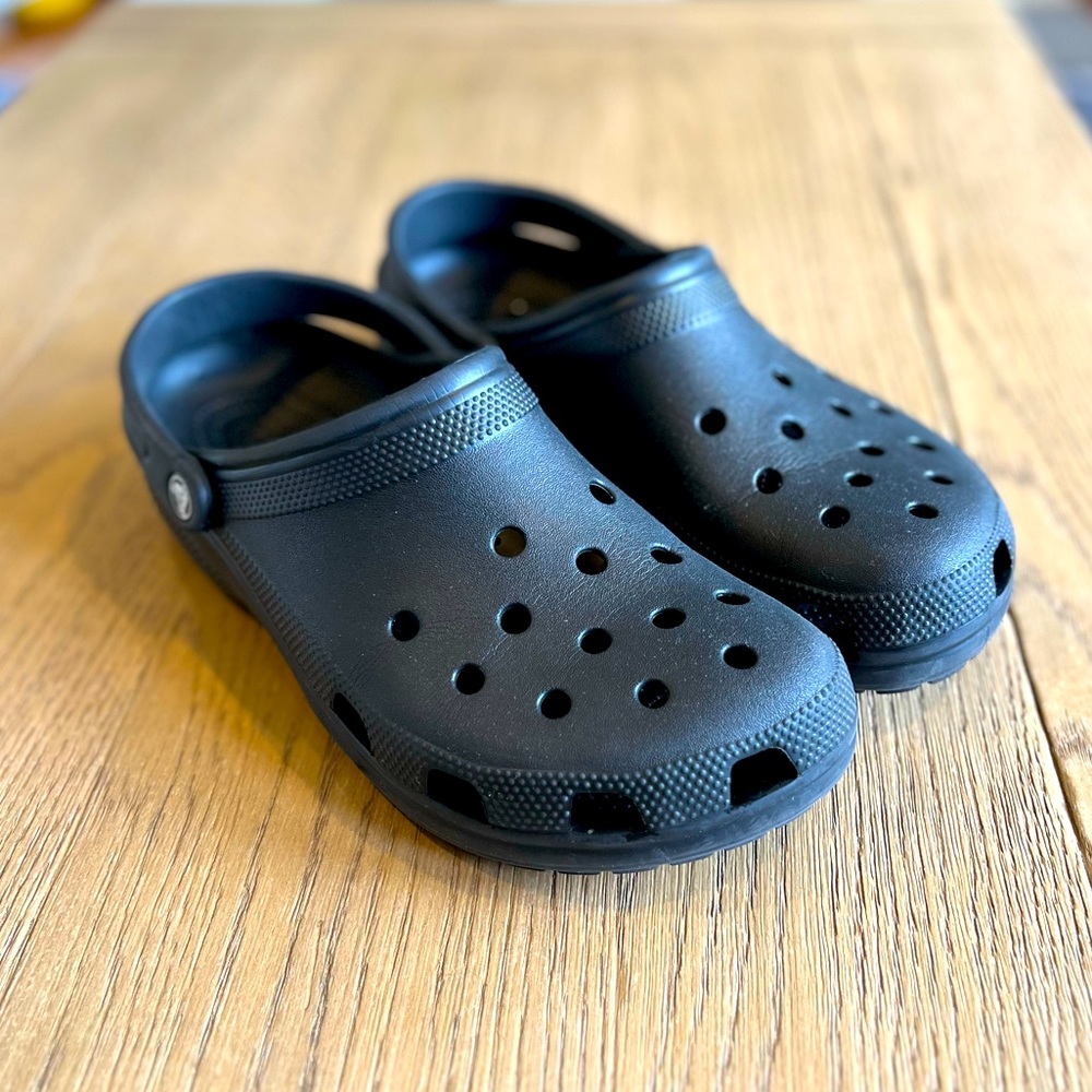 Black Crocs NWOT